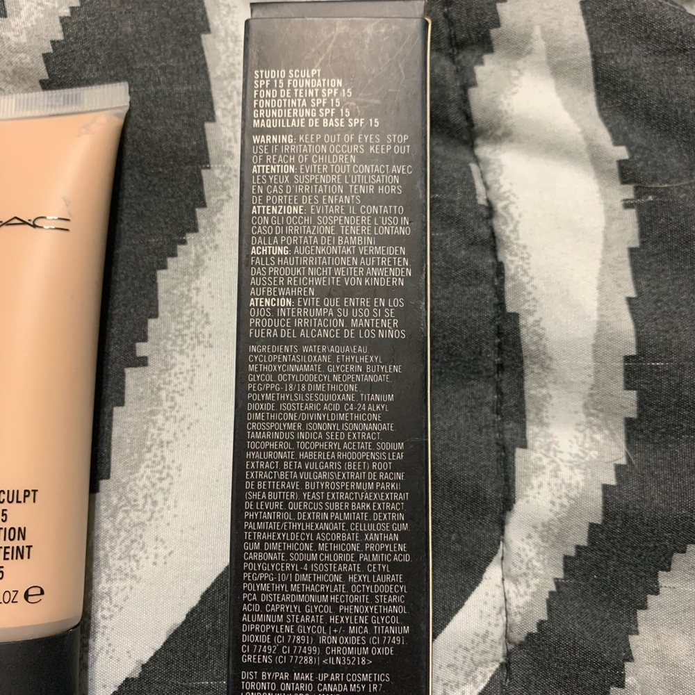 MAC Base - Picture 2 of 3